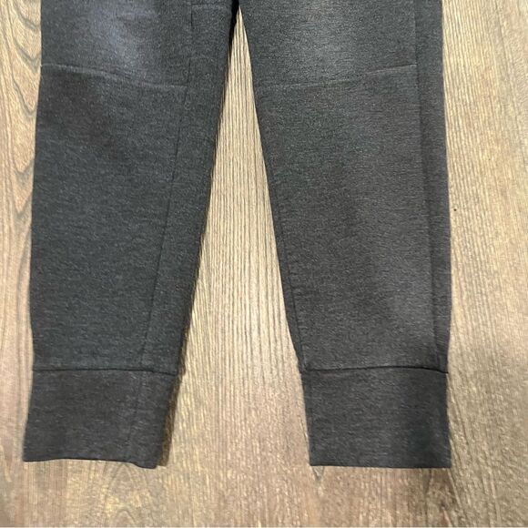 American Eagle Jogger Pants Mid Rise Elastic Waist Zipper Pockets Gray Size M - Picture 2 of 10
